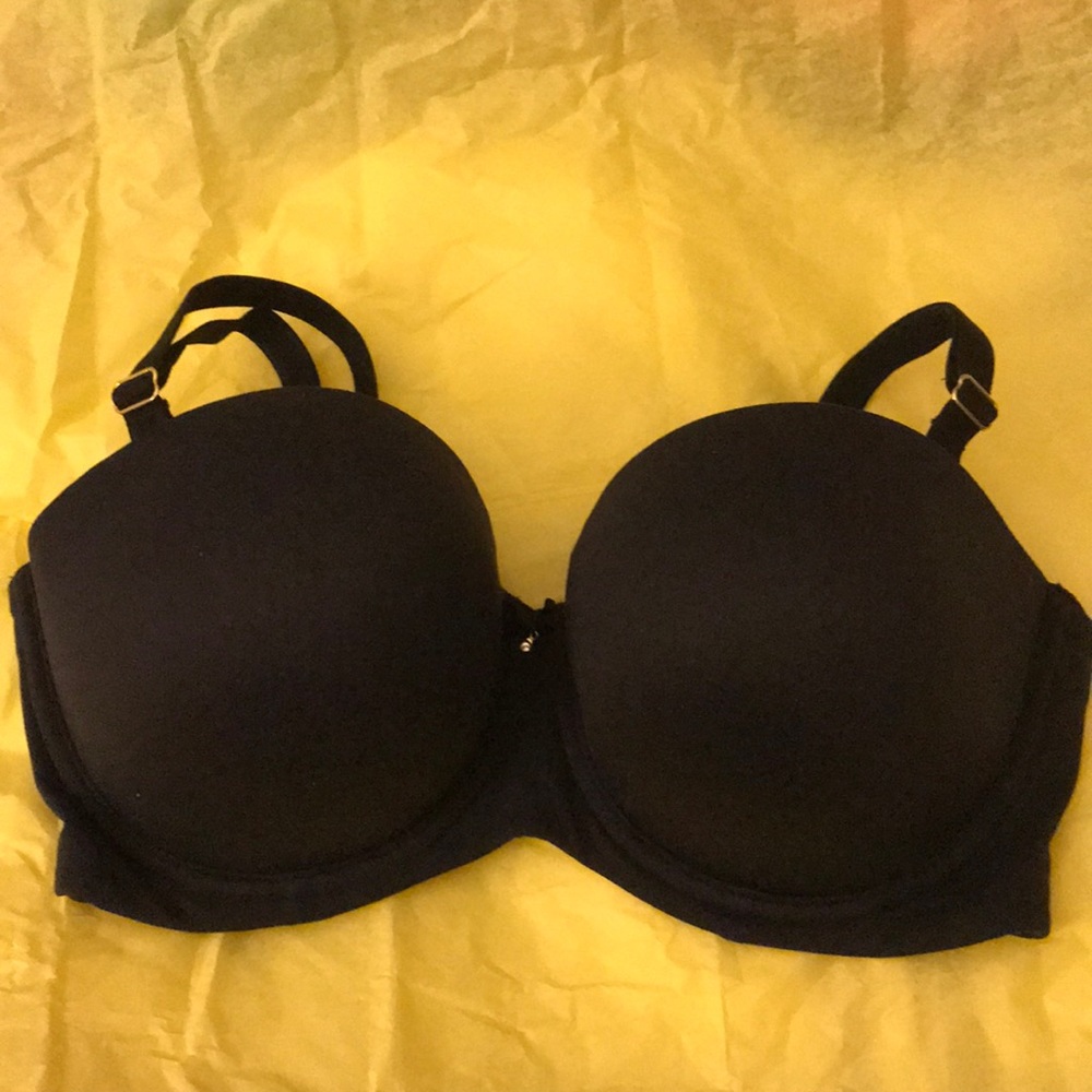 Soma Black Bra with rhinestone pendant